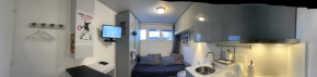 Cabine 17 cosy et calme au dessus du vieux port